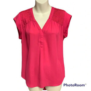 Black Rainn pink size small top cap sleeves